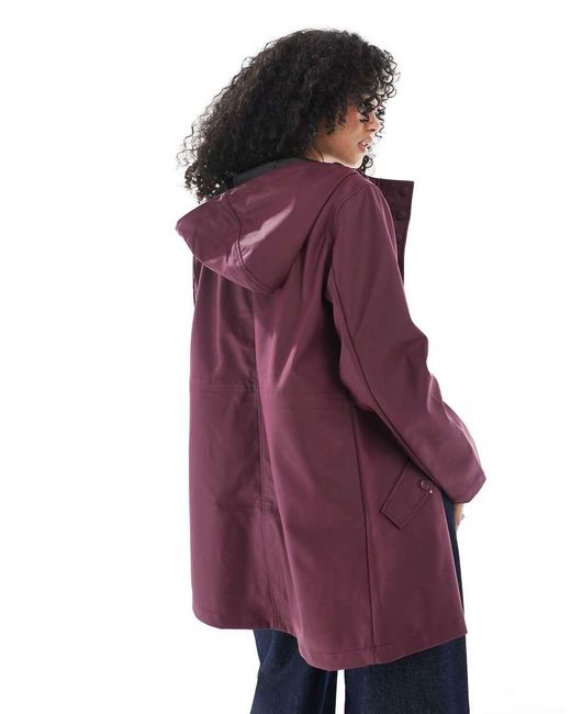 Giacca Impermeabile Spalmata Bordeaux Con Cappuccio di Vero Moda in Blue