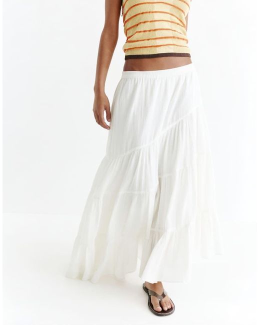Pull&Bear Asymmetrische Midi Rok in het White