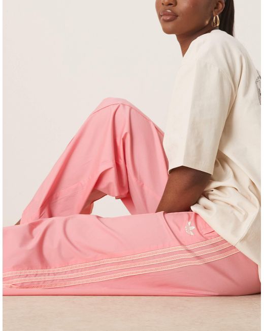 Pantalon Adidas Originals en coloris Pink