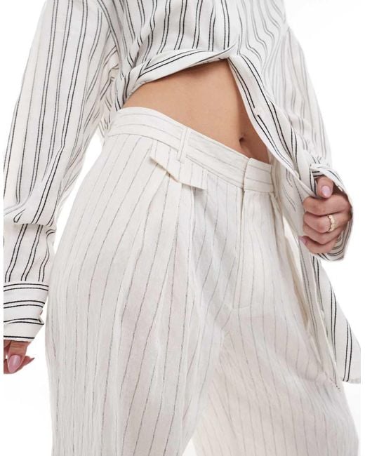 Stradivarius White Wide Leg Crinkle Pleat Front Pants