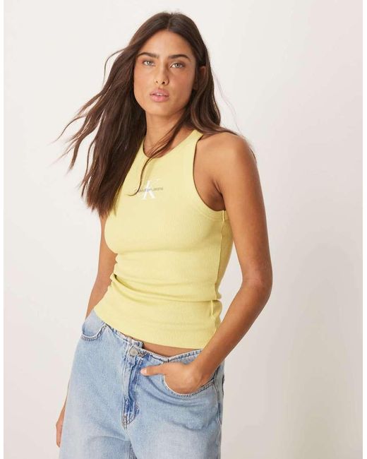 Canotta Gialla A Coste Con Monogramma di Calvin Klein in Yellow