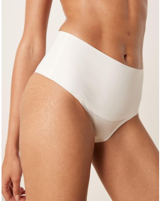 Spanx Undie-Tectable in het White