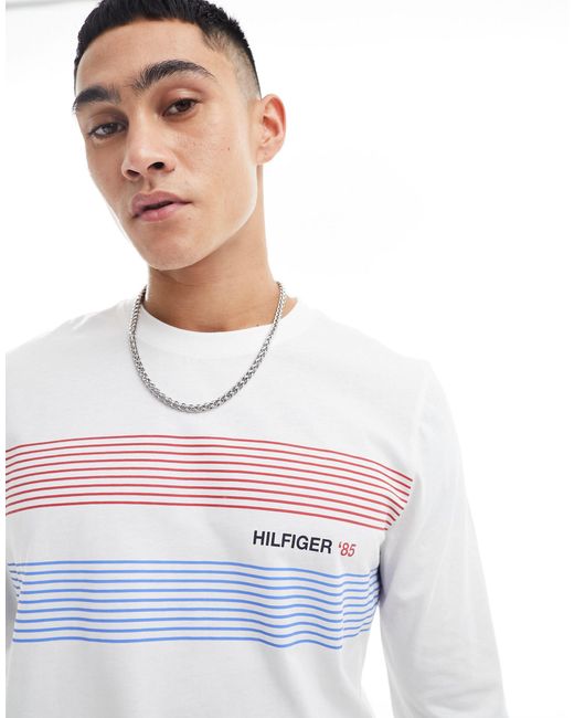 T-shirt à manches longues avec inscription « hilfiger '85 » sur la poitrine Tommy Hilfiger pour homme en coloris White