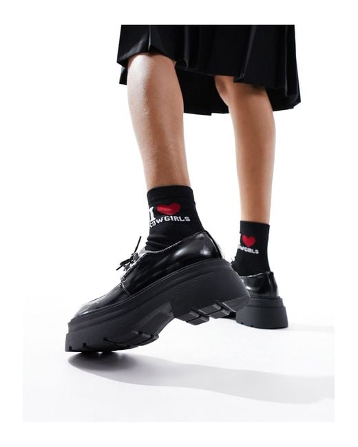 Zapatos wallabee s con suela gruesa London Rebel de color Black