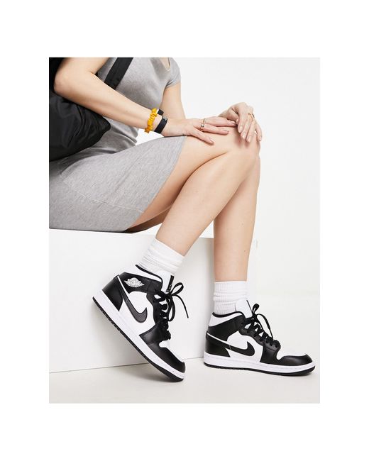 Air - 1 - baskets mi-hautes - et noir Nike en coloris White