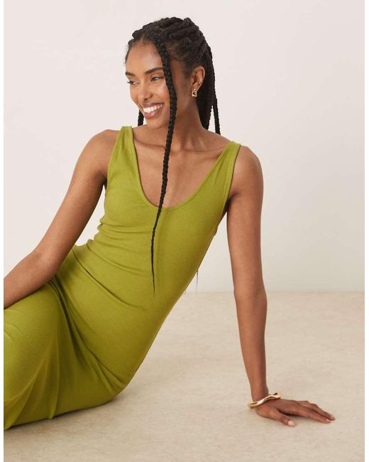 ASOS Mouwloze Geribbelde Midaxi Jurk Met V-Hals in het Yellow