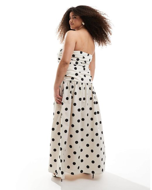 4th & Reckless White – gerafftes, trägerloses maxikleid aus cremeweißem leinenmix mit punktemuster und tiefer taille