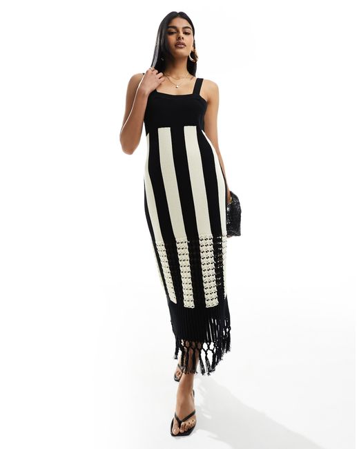 & Other Stories White – gestreiftes midi-strickkleid