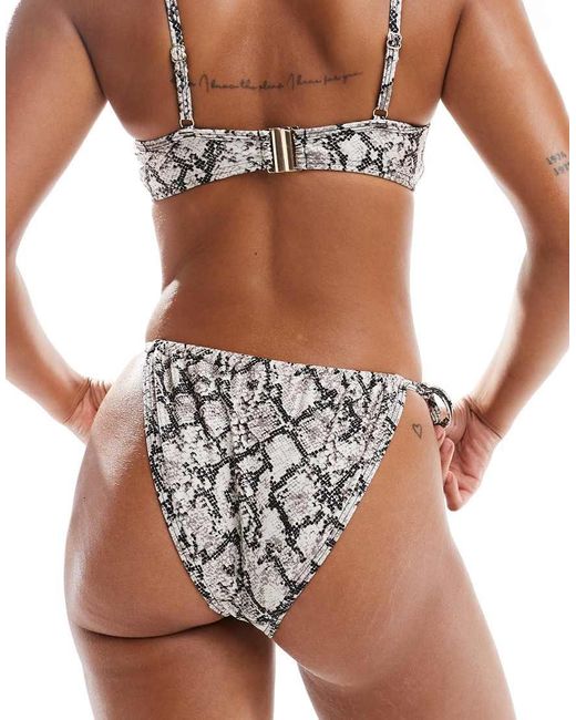 Slip Bikini Neri Con Stampa Pitonata E Allacciatura Laterale di New Look in Black