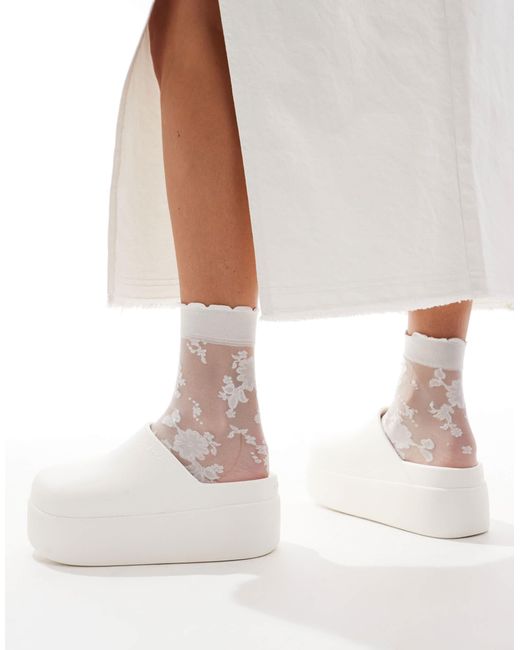 CROCSTM White Dylan Platform Clog