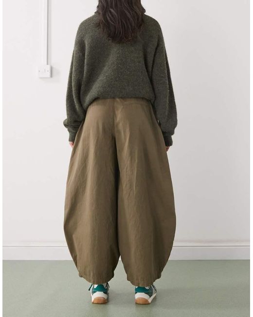 Collusion Broek Met Ballonpijpen En Plooien in het Green