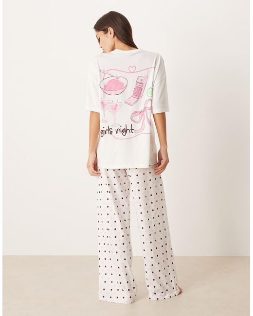 Pigiama Con Grafica "Girls Night" Composto Da T-Shirt Oversize E Pantaloni di ASOS in Natural