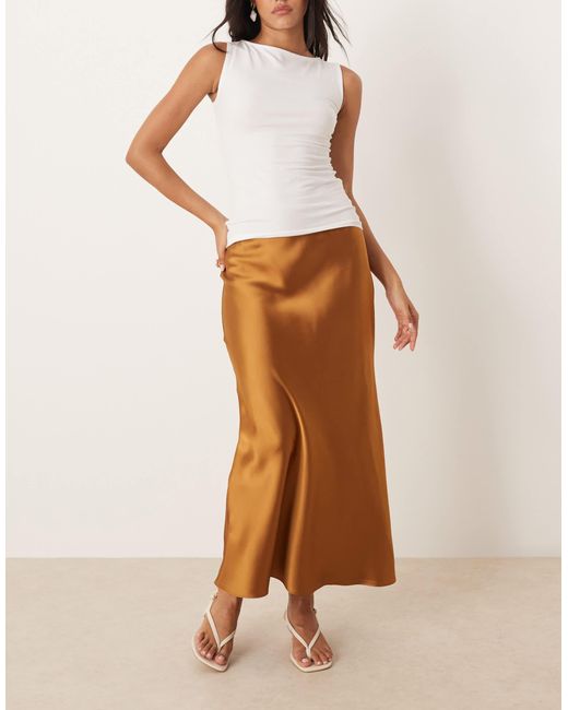 Jupe mi-longue satinée - marron Mango en coloris Natural