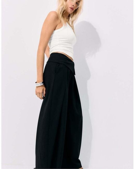 Stradivarius Black Wide-leg Trousers With Turned-up Waistband