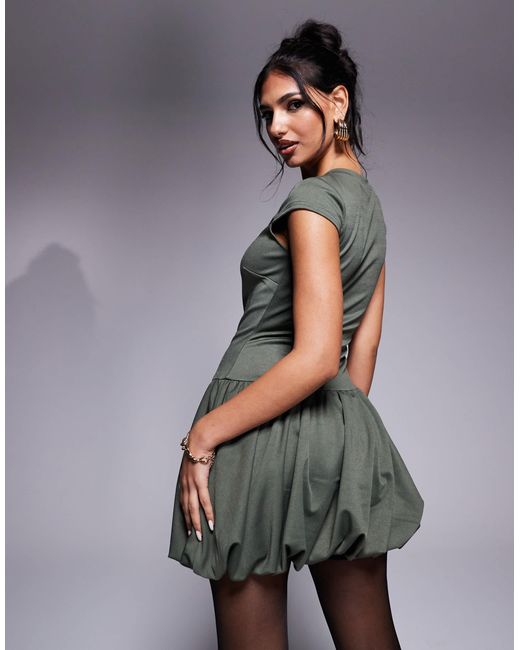 Exclusivité - - robe courte et bouffante à mancherons en maille point Kaiia en coloris Green