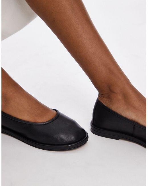 TOPSHOP White Brianna Unlined Leather Ballet Flats