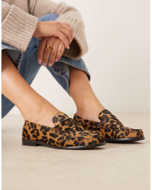 Mocasines Fruncidos Con Estampado De Leopardo De Tejido Efecto De Piel De Poni Premium Mayfair De ASOS de color Blue