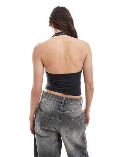 Bershka Top Met Halternek En Studs in het Blue