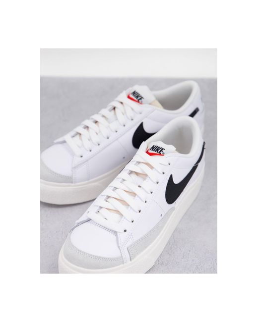 Blazer - sneakers basse con plateau bianche e nere di Nike in Bianco | Lyst