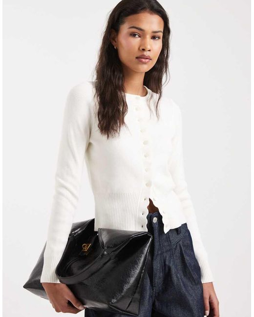 New Look White Scallop Edge Cardigan