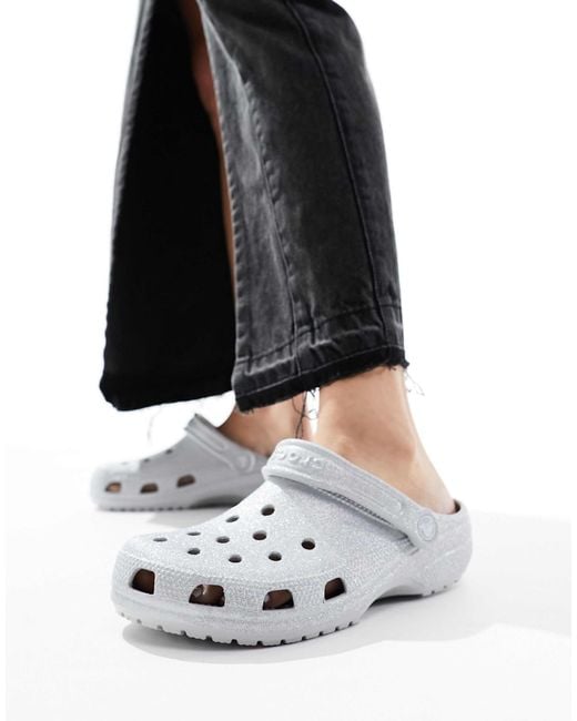 CROCSTM White Classic Clogs