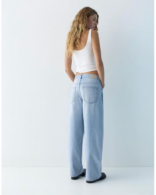Pull&Bear Blue Low-Rise Barrel Jeans