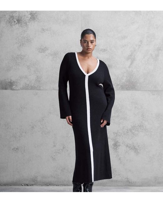 Pretty Lavish Curve Blue Knitted Contrast V Neck Knitted Maxi Dress