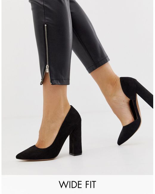black wide pumps