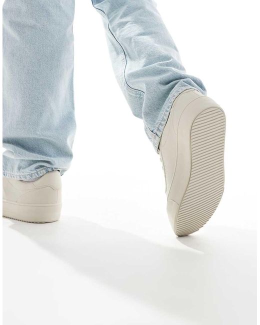 Sneakers Rétro di Pull&Bear in White da Uomo
