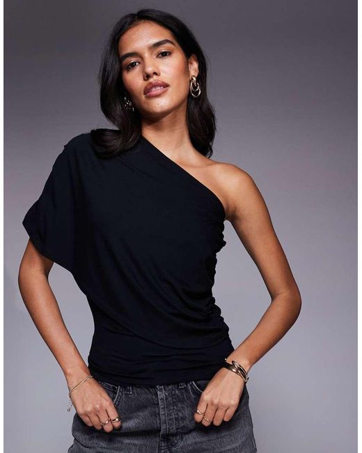Top Estilo Capa Con Diseño Drapeado De ASOS de color Blue