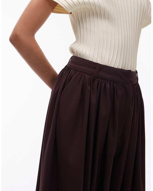 Pantaloni Sartoriali Color Prugna A Palloncino di ASOS in White