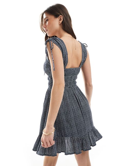 Stradivarius Blue – schwingendes kleid