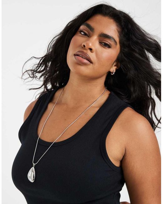ASOS Black Asos Design Curve Thick Binding Detail Ribbed Scoop Neck Vest