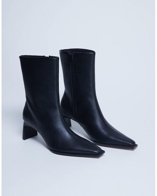 TOPSHOP Blue Nadie Chisel Toe Heeled Ankle Boot