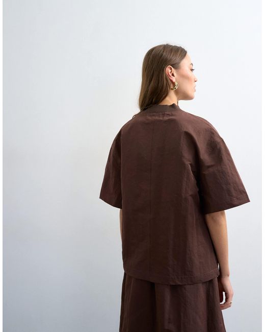 TOPSHOP Brown Structured Woven Tee
