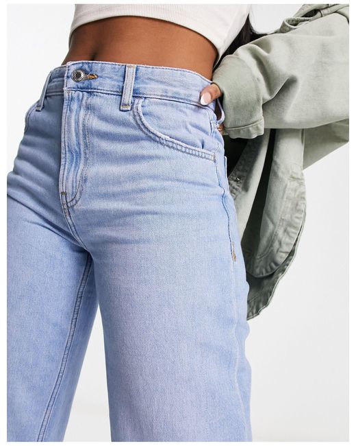 Bershka – helle jeans mit hohem bund und weitem bein in Blau | Lyst AT