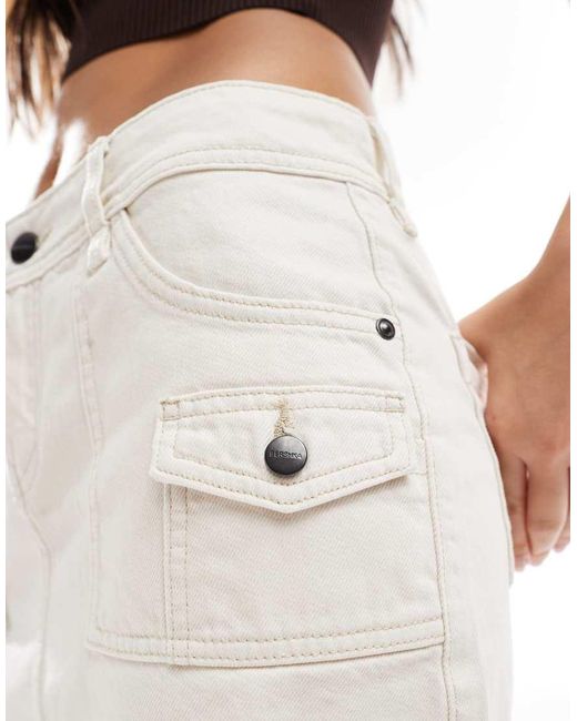 Bershka Minirok Met Utility Details En Zakken in het White