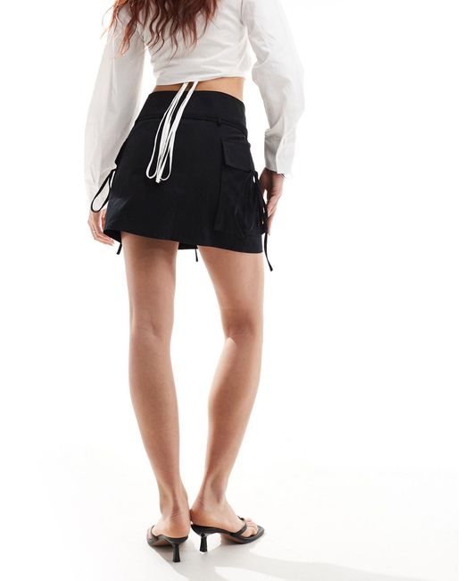 Ghospell White Bow Detail Cargo Mini Skirt
