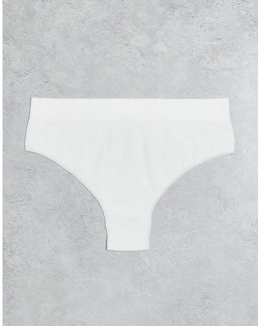 Confezione Da 3 Brasiliane A Coste Senza Cuciture Colore Bianco E Nero di Lindex in White