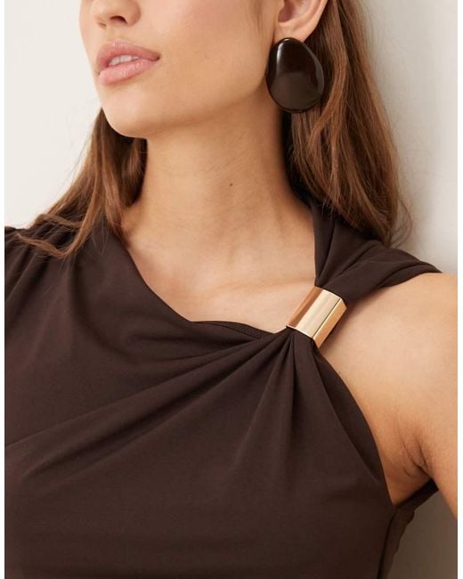 Top Senza Maniche Asimmetrico Con Dettagli di Mango in Brown