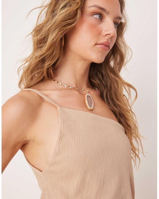 Top d'ensemble asymétrique en tissu texturé avec liens noués à la taille - taupe ASOS en coloris Natural