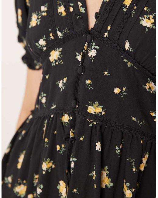 Vestido Midi Negro Con Estampado Floral, Botones Delanteros, Mangas Abullonadas Y Cuello De Pico De Nobody's Child de color Natural