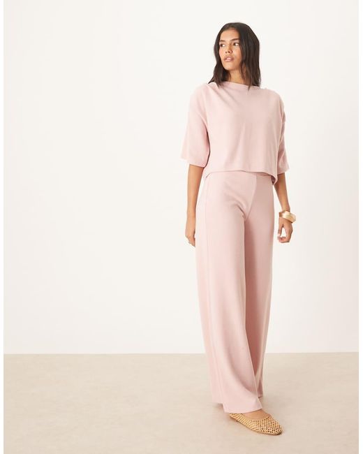 T-Shirt Morbida Rosa Chiaro Con Maniche Ampie di ASOS in Pink