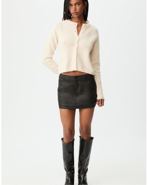 Stradivarius Gewaxte Mini Skort in het Black