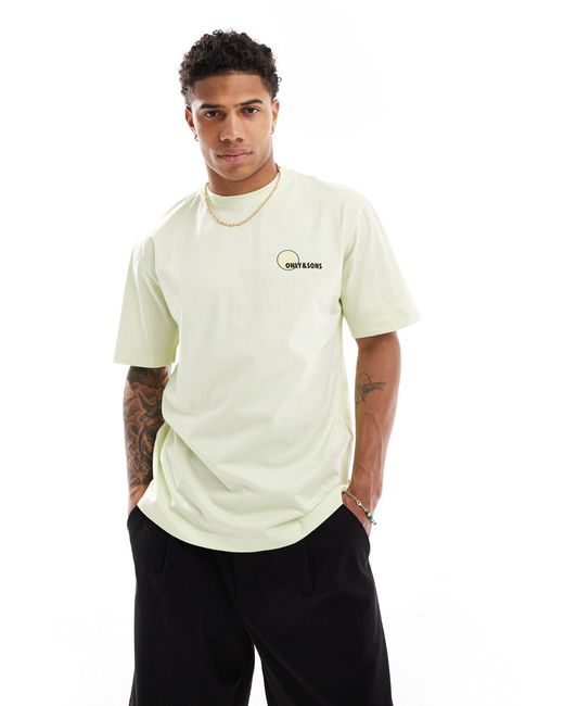 T-shirt vestibilità comoda lime con stampa di spiaggia sulla schiena di Only & Sons in White da Uomo