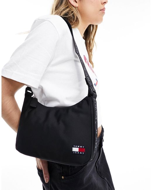 Tommy Hilfiger Black Essential Daily Shoulder Bag