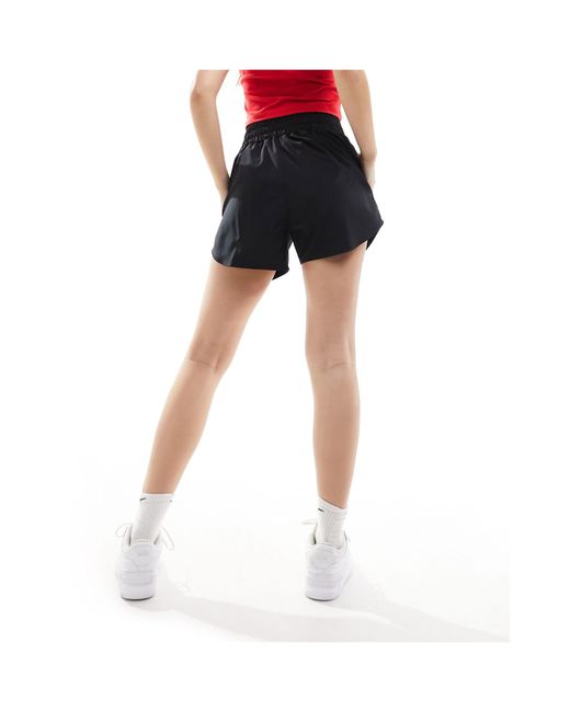 Nike - one training dri-fit - pantaloncini neri da 3" a vita super alta di Nike in Red