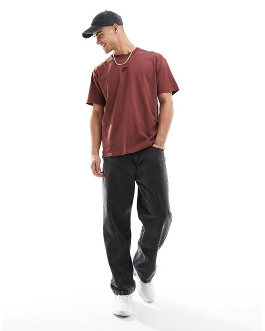 Nike Red Premium Essential T-shirt for men