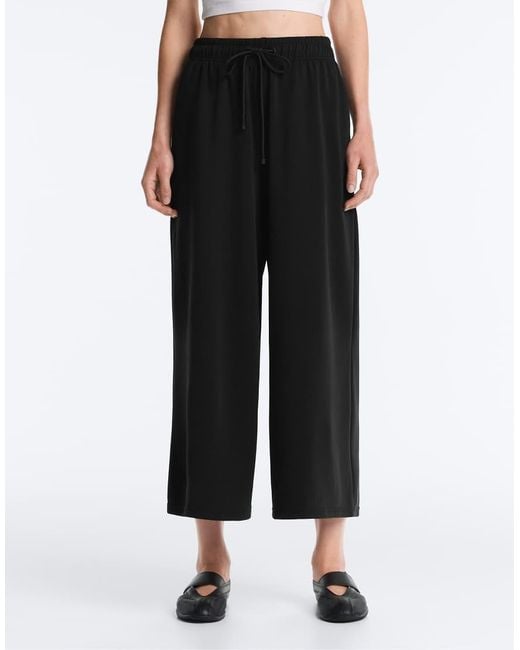 Oysho Red Soft-touch Wide-leg Crop Trousers With Modal