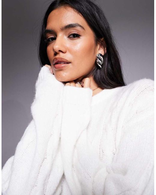 Kaiia White Exclusive Oversized Cable Knit Jumper